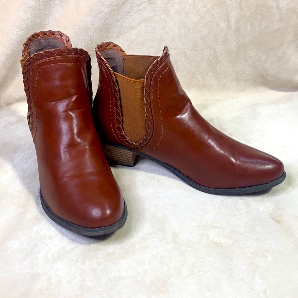 Women's "Extreme" by Eddie Marc brown vegan leather size 11 ankle boots